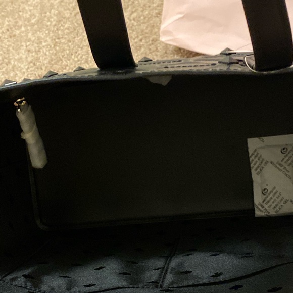 Kate Spade - Picture 8 of 8